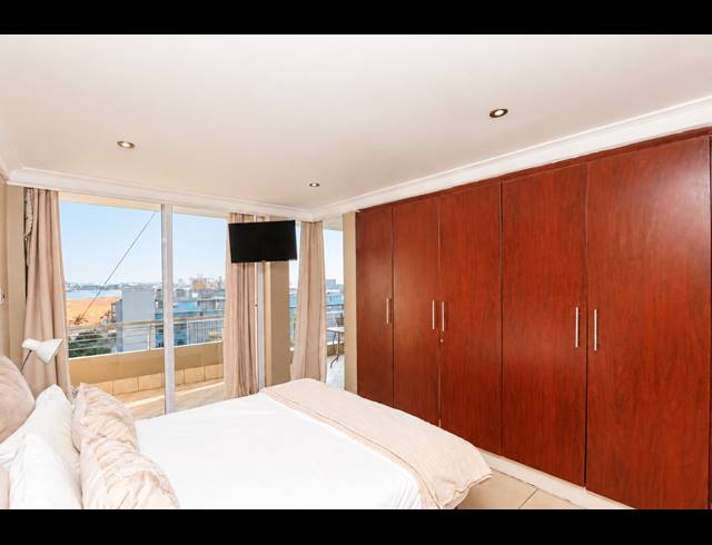 2 BEDROOM APARTMENT FOR SALE IN POINT WATERFRONT